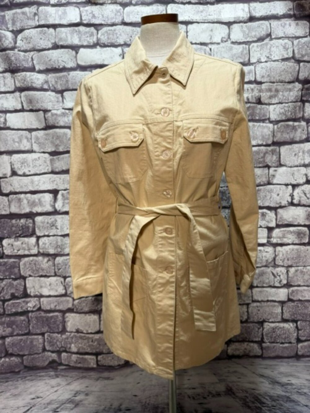 Bisou Bisou Beige Button Down Jacket Size 14